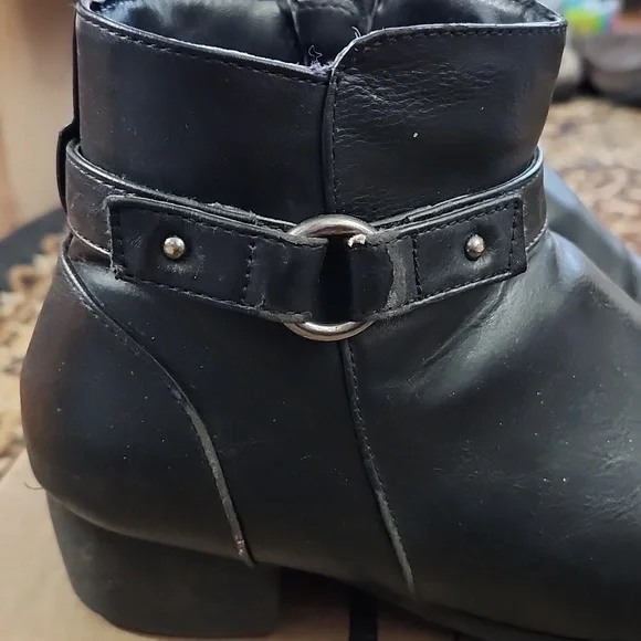 Place Big Girl's Faux Leather Heeled Boots; Size: 6Y, Color: Black - Picture 3 of 16